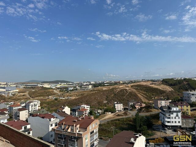 4-ÇAYIROVA ATATÜRK MAH. MUAMMER AKSOY CADDESİN'DE 2+1 ÜST DUBLEKS